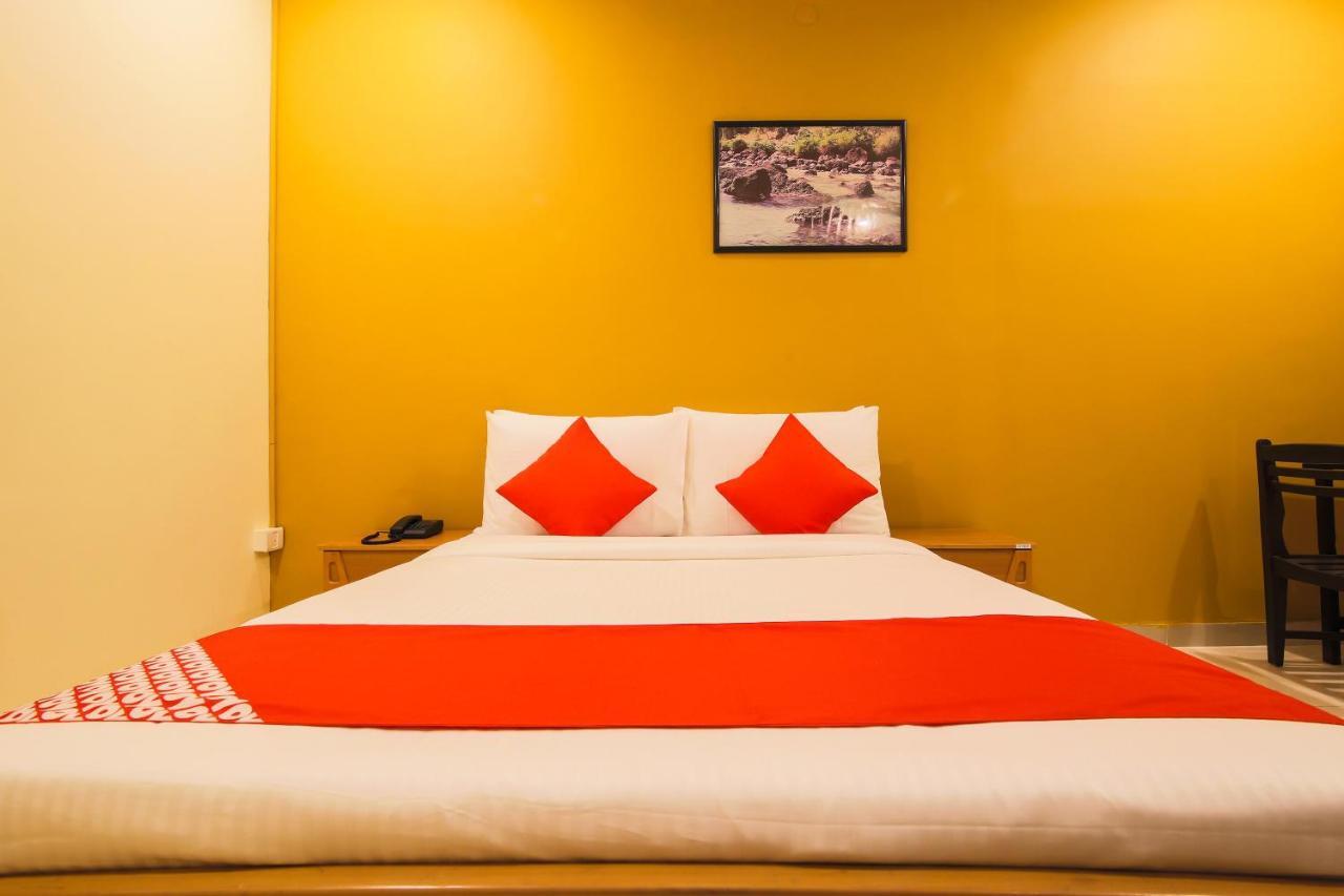 Collection O 76996 Casa Paradiso Panaji Luaran gambar